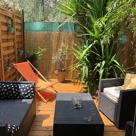 Agreable T2 Traversant Rdc Avec Terrasse + Balcon+ Parking 2 Places Монпелие Екстериор снимка