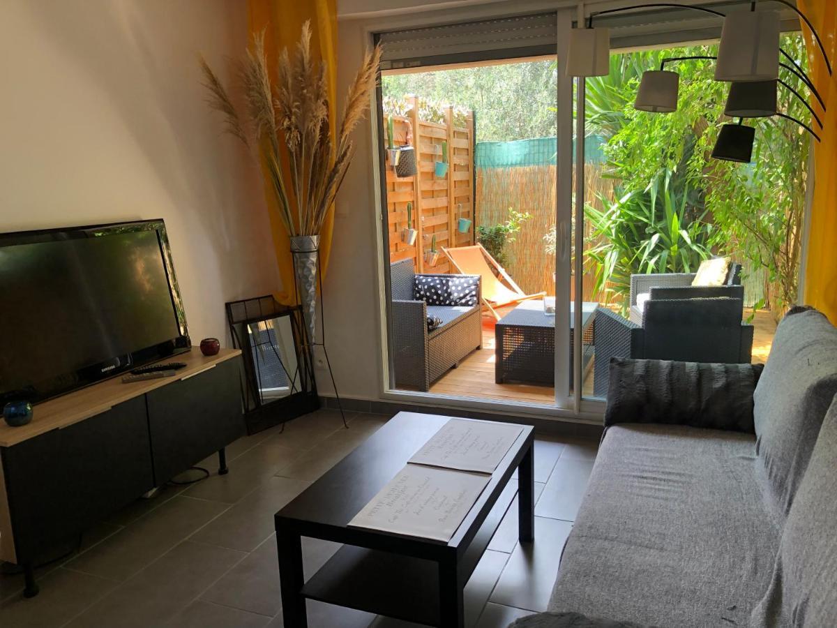 Agreable T2 Traversant Rdc Avec Terrasse + Balcon+ Parking 2 Places Монпелие Екстериор снимка
