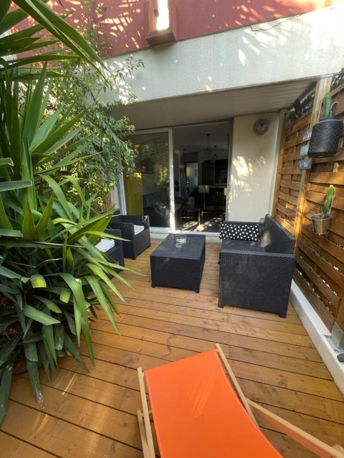 Agreable T2 Traversant Rdc Avec Terrasse + Balcon+ Parking 2 Places Монпелие Екстериор снимка